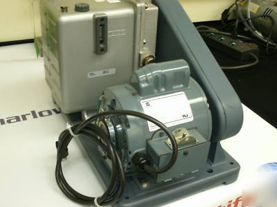 Welch duo-seal vacuum pump 1402N-01 
