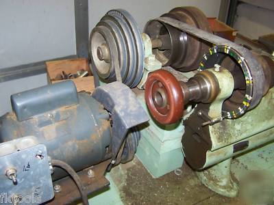 Metal bench lathe older belt driven step pulley 