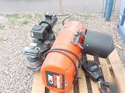 5 ton c m lodestar electric hoist w/ motorized trolly