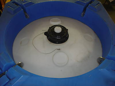 330 gallon reconditioned ibc tote snyder ultratainer