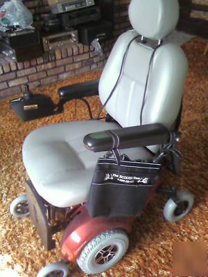 Pride mobility jet 3 power chair excellent condition