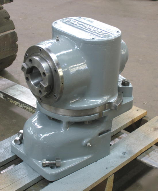 Cincinnati vertical milling head attachment