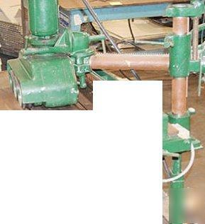 Danckaert powerfeeder works on 240 volt 3 phase