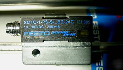 Festo dng-160-0100PPV-a magnet 10 bar/145 psi