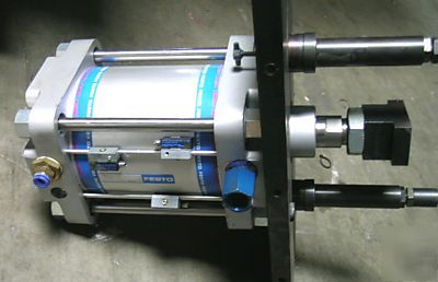 Festo dng-160-0100PPV-a magnet 10 bar/145 psi