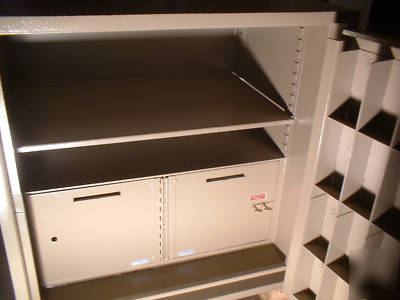 Amsec tl-15 tool resistant electronic safe TL15 plate