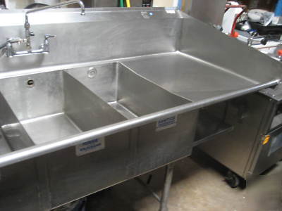 8' 3 compartment s/s sink with 2 drainboards