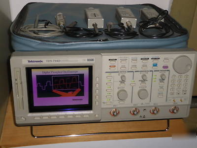 Tektronix tds 794D 4 channel digital oscilloscope