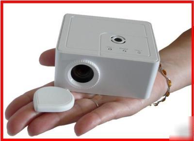 Pico pocket mini projector work with pc, iphone, ipod
