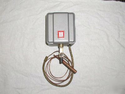 Honeywell insertion thermostat # LP911A-1022-1