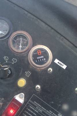 2001 jacobsen hr-9016 turbo wide area mower 16 foot