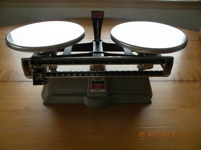 Ohaus harvard trip balance 2KG5LB vintage clean vg cond