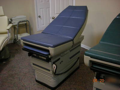 Midmark 405 power exam table obgyn