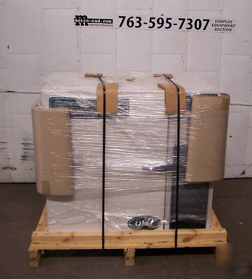 New brunswick ult U101 3.6CUFT 50HZ new freezer -86