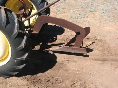 Antique gibson tractor - circa 1948, it runs great 