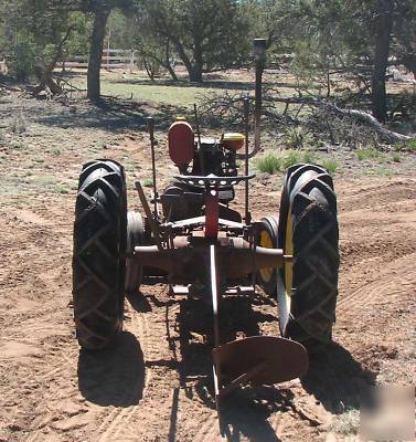 Antique gibson tractor - circa 1948, it runs great 