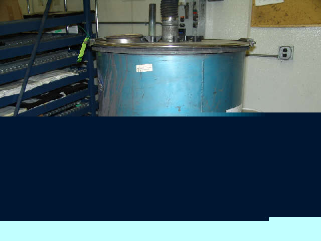 4 cu. ft. sweco GM04L vibratory finisher, wet grinding