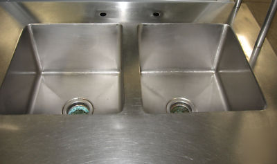 2-compartment commercial sink w/ overshelf and work top