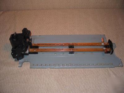 Fuse holder main 200AMP w/bussbar