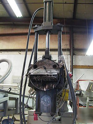 Extruder 72MM twin screw 42:1 co-rotational 2003 (2)