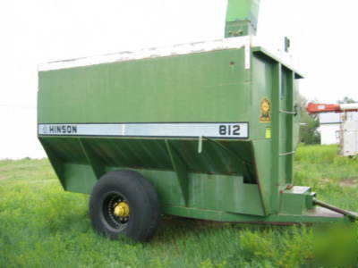 Hinsen 812 grain cart good condition