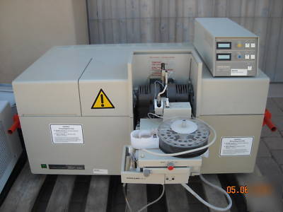 Perkin elmer atomic absorption spectrometer 4100ZL