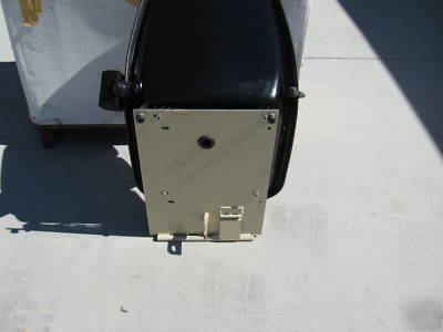 New crown seat with side restraints and saftey belt