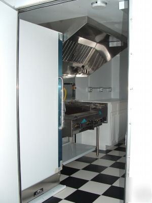 2010 7 x 14 catering concession trailer / kitchen