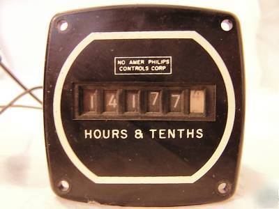 Mil-spec surplus lot of 2 elapsed time meters hourmeter