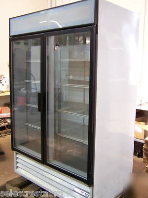 Beverage-air refrigerated 2 door glass display cooler