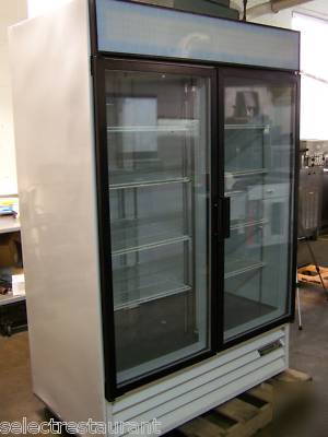 Beverage-air refrigerated 2 door glass display cooler