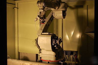 Motoman UP20 router robotic system xrc 2001 full cell