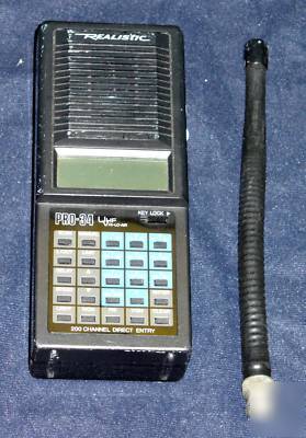 Radio shack pro-34 hand held scanner 200 channel