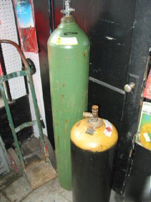 Welding tanks oxygen acetylene