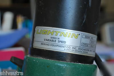 Lightnin variable speed portable mixer series 30