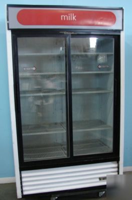 True gdm-41 two door display cooler