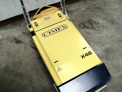 Cimex X46 escalator cleaner vacume scrubber truvox int.