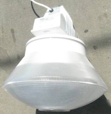 90 400 w mt acr pulse start metal halide low bay light