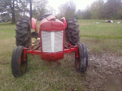 Massey ferguson 35 farm tractor