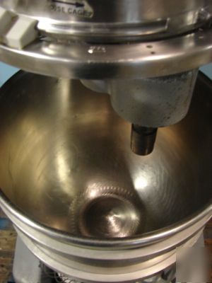 Hobart HL600 legacy mixer, bowl guard, 40QT attachments