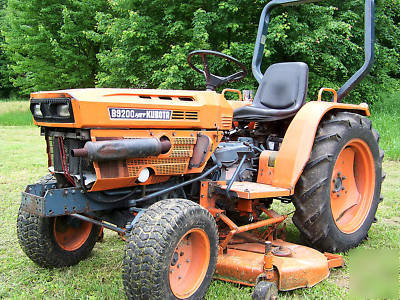 Kubota b-9200 compact diesel tractor w/ belly mower