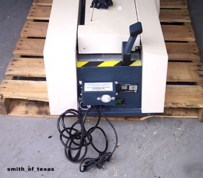 Bourg BB1000/bb 1000 book binder tabletop