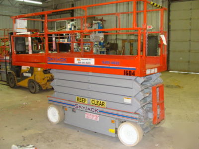 Skyjack sjiii 4632 scissor lift manlift aerial platform