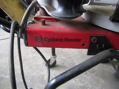 Gb gardner bender cyclone pipe and tubing bender B2000