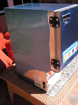 New brand sure shot ac-10 cream dispenser