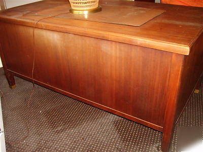 Vintage 1940's 7 drawer mahogany office desk brass trim