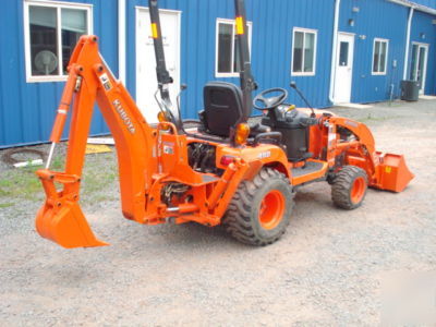 2006 kubota BX24 tractor loader backhoe hydrostatic tlb