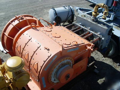 Dowell-schlumberger , 5 x 8 triplex plunger pump