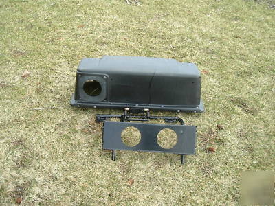 New holland, deere, toro, cadet zero turn bagger unit