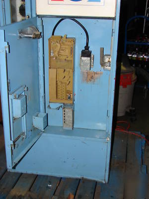 Vintage pepsi vendalator / antique bottle soda machine 